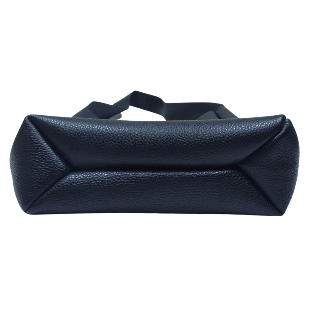 アエタ PG LEATHER SHOULDER M レザー ショルダーバッグ ブラック系【中古】