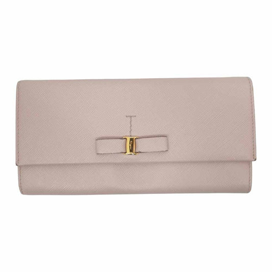 Salvatore Ferragamo サルヴァトーレフェラガモ ヴァラリボン 三つ折り 長財布 ピンク系【中古】