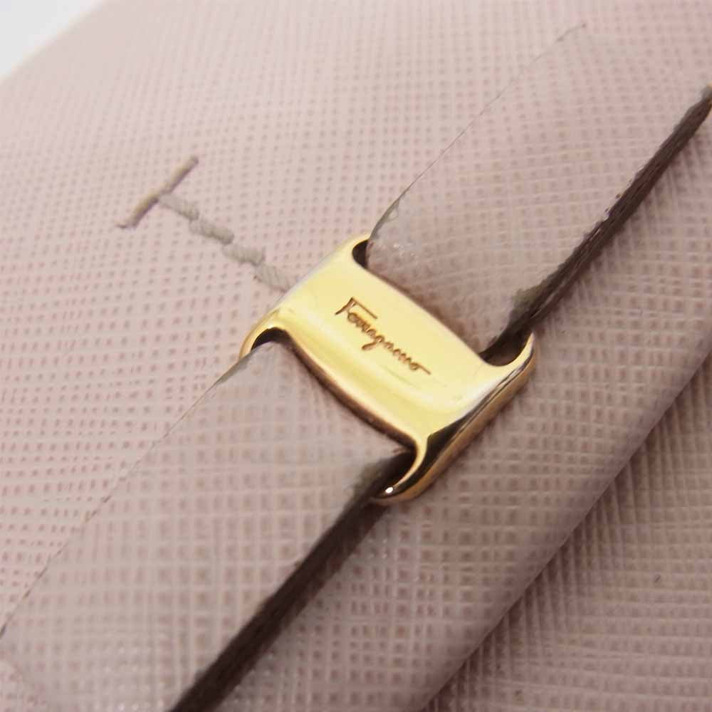 Salvatore Ferragamo サルヴァトーレフェラガモ ヴァラリボン 三つ折り 長財布 ピンク系【中古】