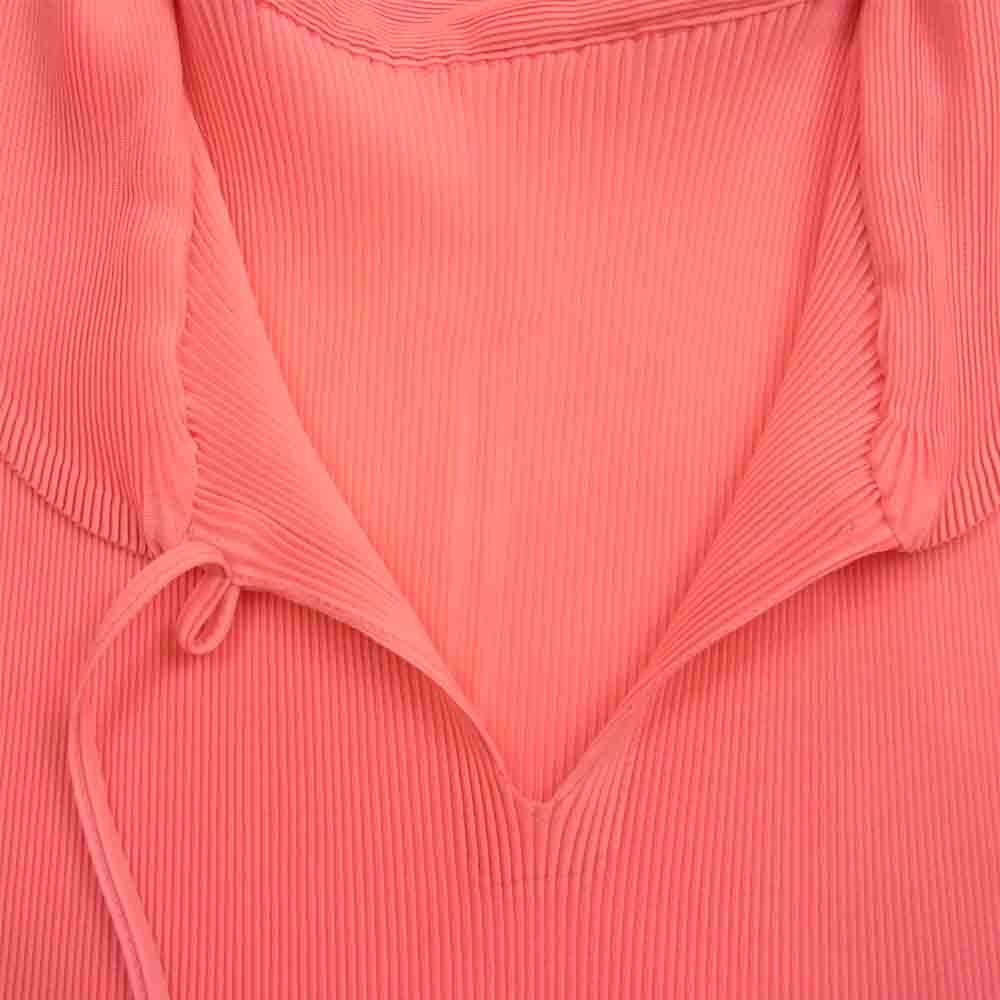 PLEATS PLEASE プリーツプリーズ イッセイミヤケ ISSEY MIYAKE イッセイミヤケ 7562025 細プリーツ 襟付き フレンチスリーブ カットソー ピンク系 3【中古】