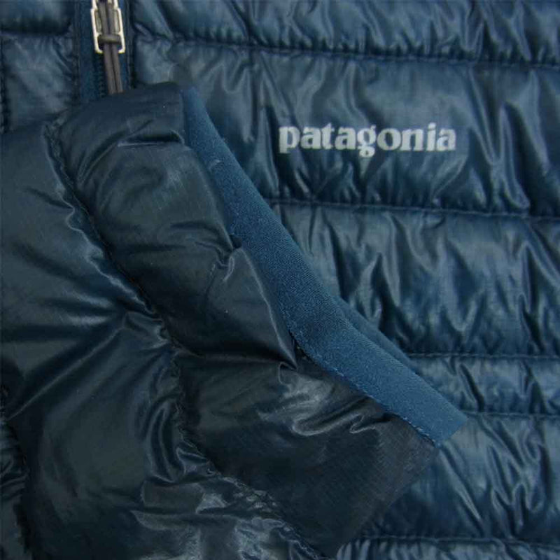 patagonia パタゴニア 12SS 84765 12年製 ULTRALIGHT DOWN HOODY　ウルトラライト ダウン フーディー  ジャケット グリーン系 M【中古】