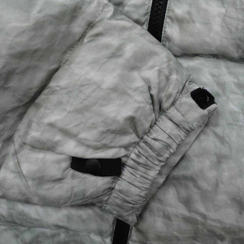 Supreme シュプリーム 19AW ND91806I × THE NORTH FACE ノースフェイス Paper Print Nuptse Jacket ペーパー 紙 プリント ヌプシ ダウン ジャケット ホワイト系 ブラック系 M【新古品】【未使用】【中古】