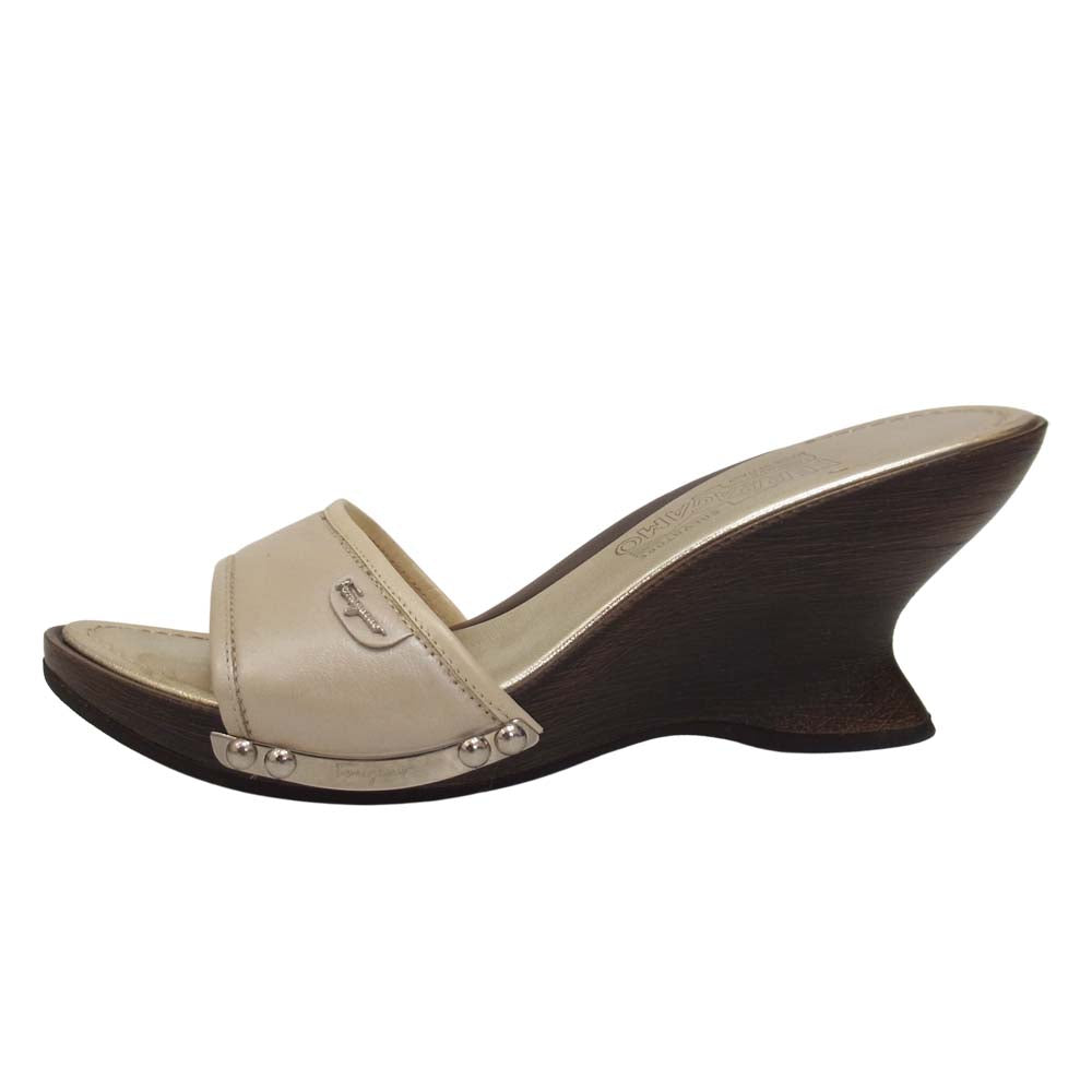 Salvatore Ferragamo サルヴァトーレフェラガモ YC00345 ミュール パンプス ベージュ系 21.5cm程度【中古】