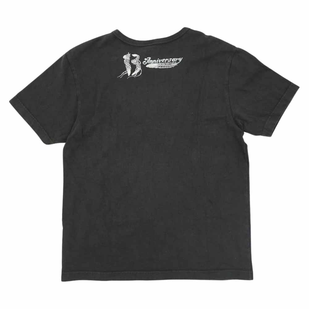 トロフィークロージング フェザーロゴ プリント Tシャツ ガンブラック グレー系 L【中古】