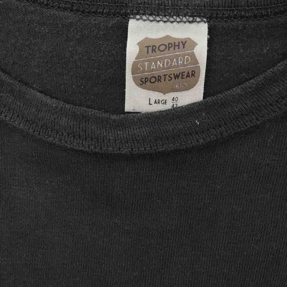 トロフィークロージング フェザーロゴ プリント Tシャツ ガンブラック グレー系 L【中古】