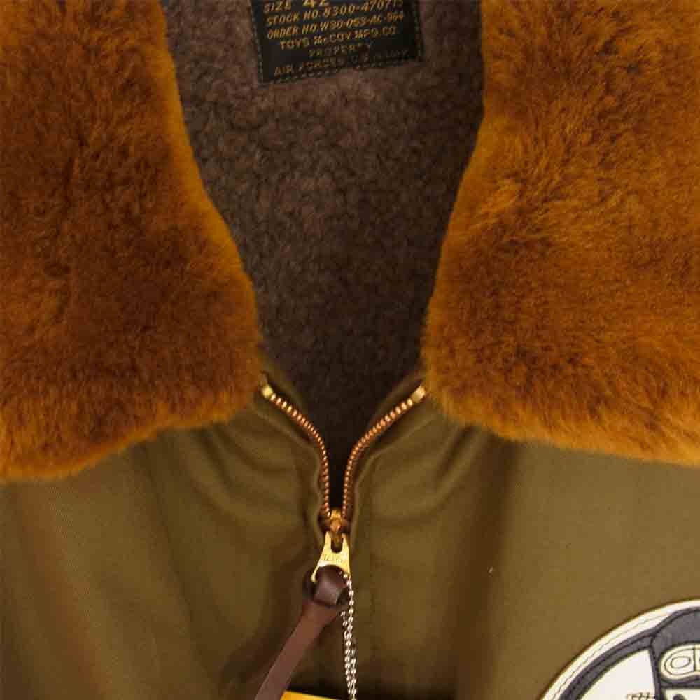 TOY'S McCOY トイズマッコイ TMJ1921 B-10 DEATH FROM ABOVE ミリタリー フライト ジャケット カーキ系 42【新古品】【未使用】【中古】