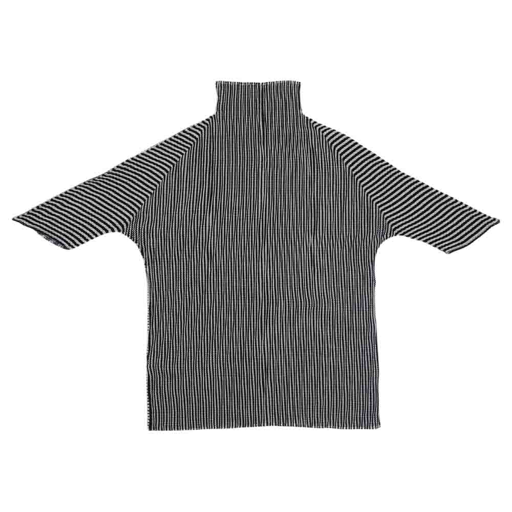 イッセイミヤケ プリーツ PP16FJ211 ボックスプリーツ ストライプ ボトルネック カットソー 半袖 黒 ブラック系 ホワイト系 3【美品】【中古】