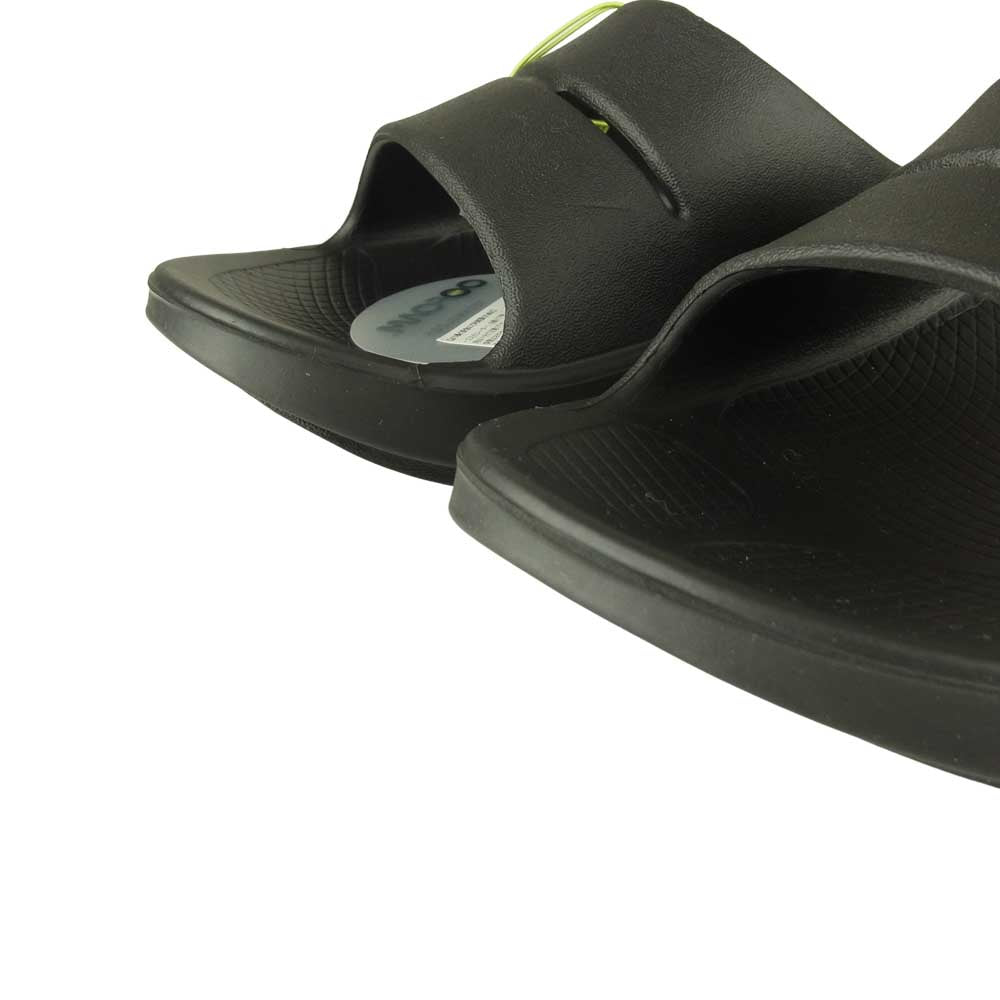 ウーフォス Ooahh ウーアー リカバリーサンダル ブラック系 27【新古品】【未使用】【中古】