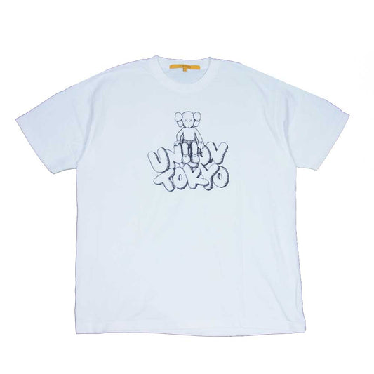 カウズ UNION TOKYOオープン記念 TEE ホワイト系 IV【新古品】【未使用】【中古】