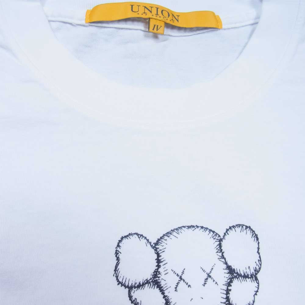カウズ UNION TOKYOオープン記念 TEE ホワイト系 IV【新古品】【未使用】【中古】