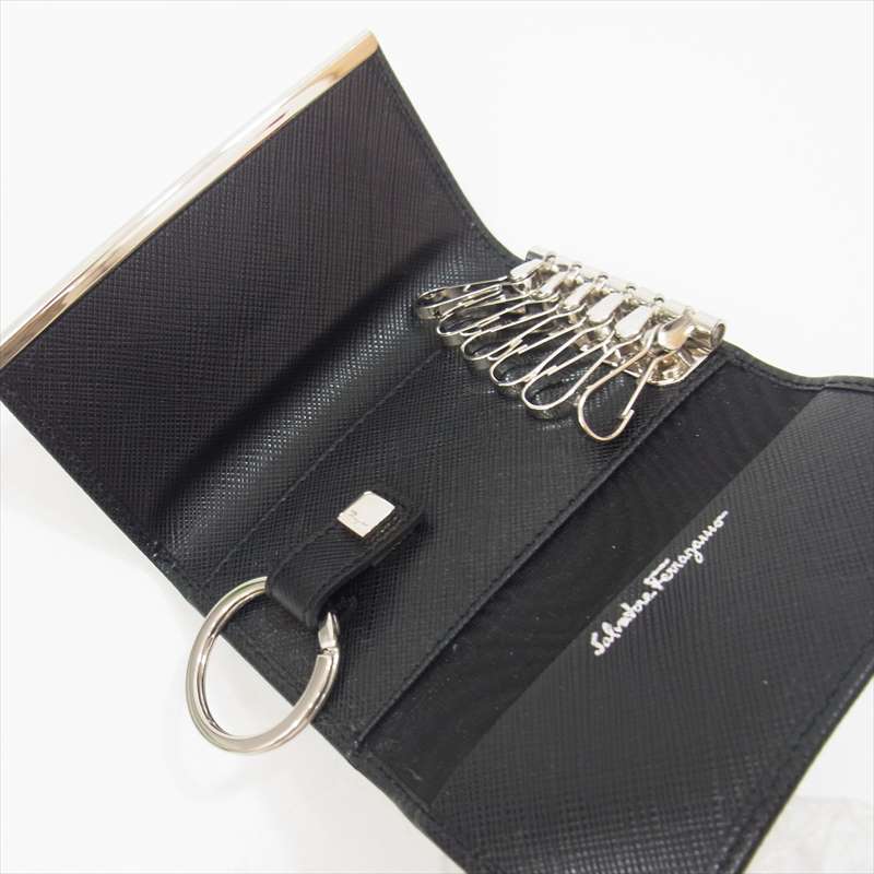 Salvatore Ferragamo サルヴァトーレフェラガモ ガンチーニ 6連 レザー キーケース ブラック系【中古】