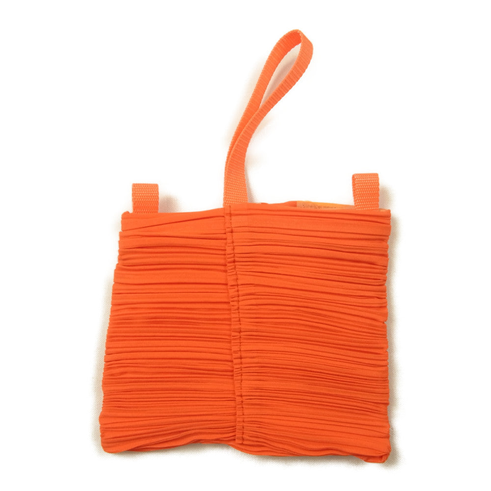 PLEATS PLEASE プリーツプリーズ イッセイミヤケ プリーツ加工 トライアングル ポーチ レッド レッド系【美品】【中古】