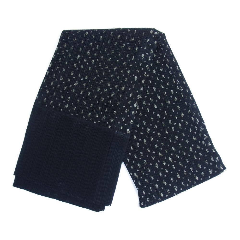 PLEATS PLEASE プリーツプリーズ イッセイミヤケ PP71-QD538 プリーツ加工 花柄 フラワー ロング ストール ブラック系【美品】【中古】