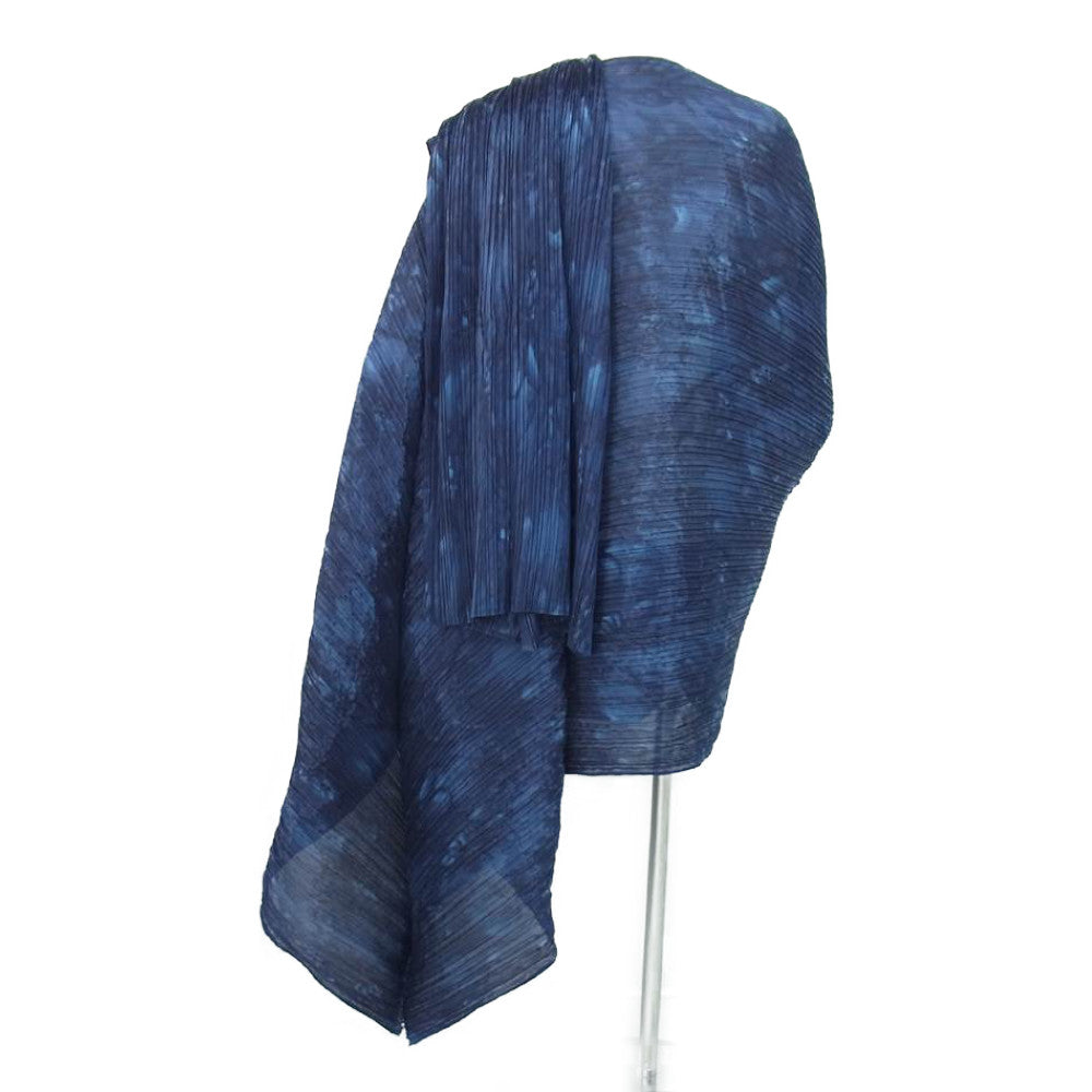 PLEATS PLEASE プリーツプリーズ イッセイミヤケ PP64-AD138 プリーツ加工 タイダイ 柄 アームホール付き ロング ストール ネイビー系【美品】【中古】