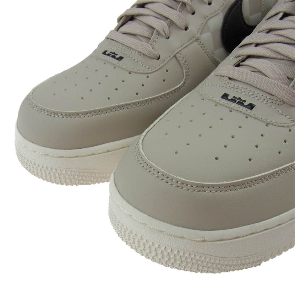 NIKE ナイキ DC8877-200 LEBRON JAMES  NIKE AIR FORCE 1 STRIVE FOR GREATNESS レブロン ジェームズ  ナイキ エアフォース 1 ストライブ フォー グレートネス ベージュ系 30cm【新古品】【未使用】【中古】