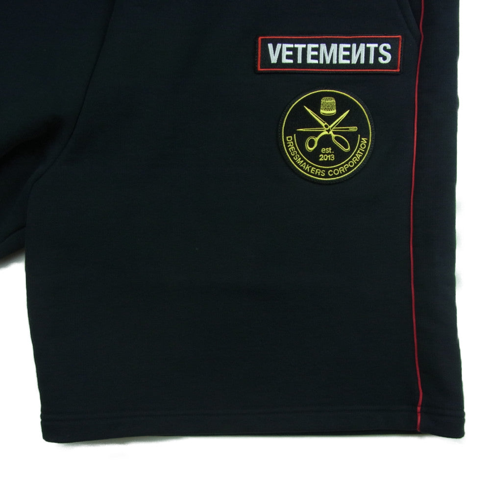 VETEMENTS ヴェトモン SS20PA324 ワッペン スウェット ショート ハーフ パンツ ポルトガル製 ブラック系 XL【中古】