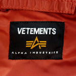 VETEMENTS ヴェトモン ALPHA INDUSTRIES Racing bomber jacket アルファ 再構築 レーシング ボンバー ジャケット ブラック系 M【中古】
