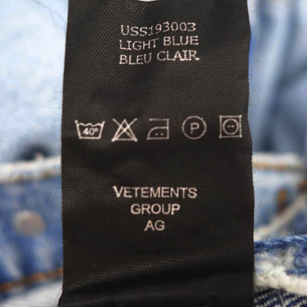VETEMENTS ヴェトモン USS193003  オーバーサイズ グラフィックペイント スパイクスタッズ デニム ジャケット インディゴブルー系 M【中古】
