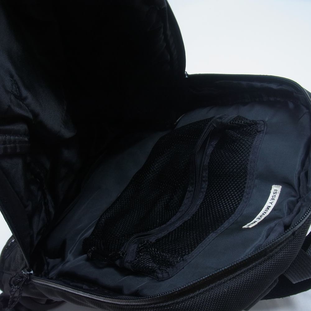 ISSEY MIYAKE イッセイミヤケ ME03AG005 MEN メン バック パック リュック ブラック系【中古】