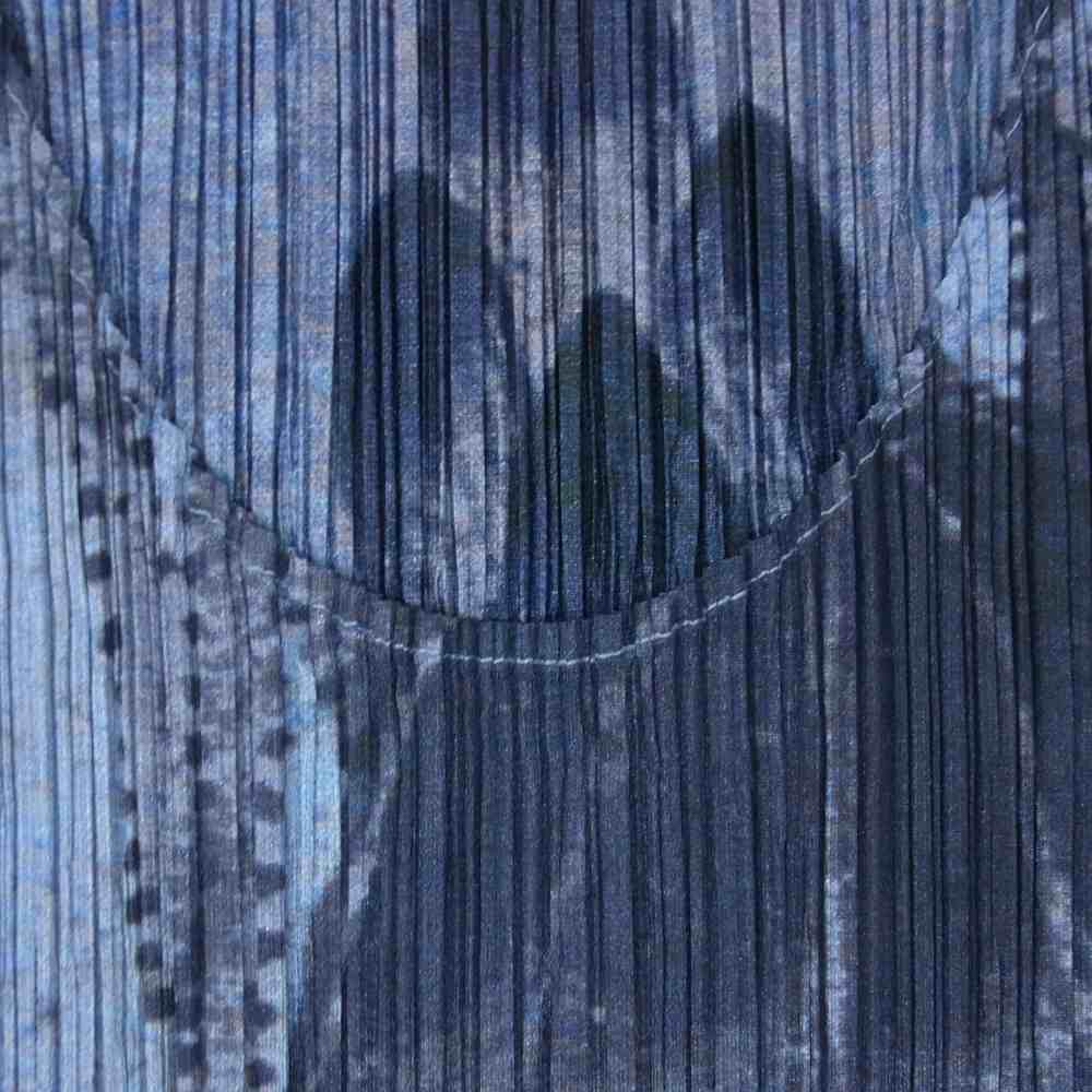 PLEATS PLEASE プリーツプリーズ イッセイミヤケ PP84-JK215 プリーツ加工 日本水墨画調 魚 花 ノースリーブ カットソー ブルー系 3【美品】【中古】