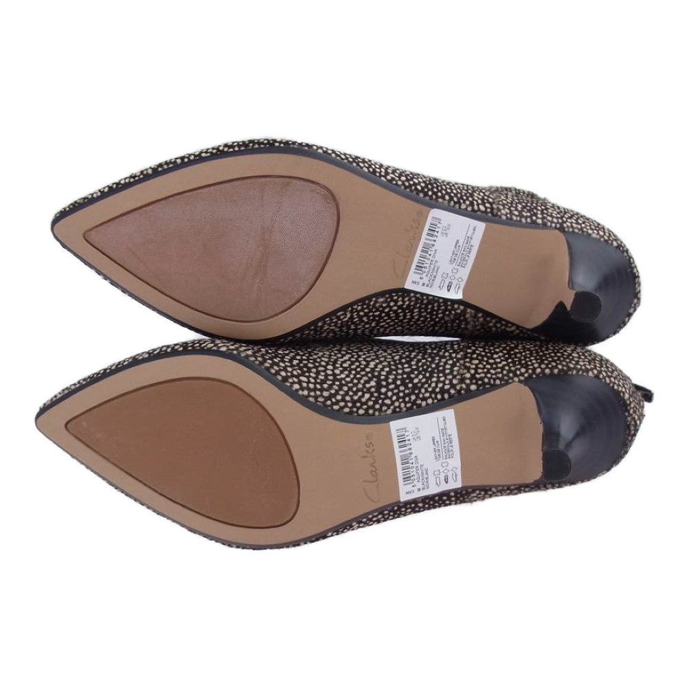 Clarks クラークス Aquifer Diva  ハラコ ショート ブーツ ブラック系 ベージュ系 24㎝【美品】【中古】