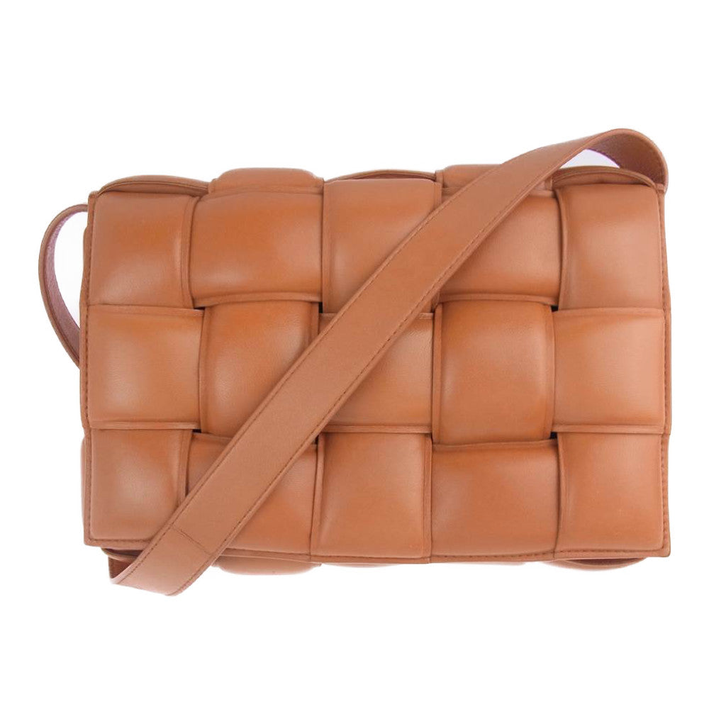 BOTTEGAVENETA ボッテガヴェネタ パデッド カセット レザー ショルダー バッグ  ライトブラウン系【中古】