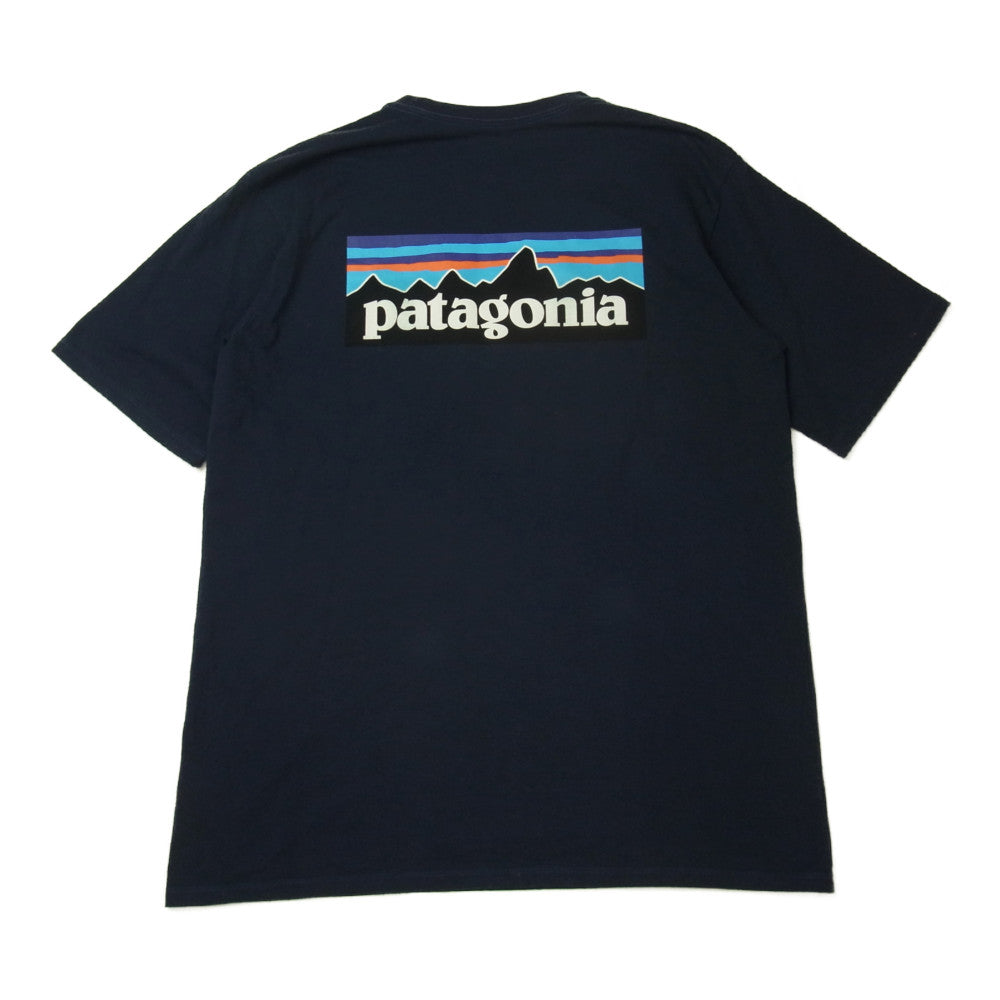 patagonia パタゴニア 38512 P-6 Logo Pocket Responsibili P-6ロゴ ポケット レスポンシビリティー Tシャツ ネイビー ネイビー系 M【中古】
