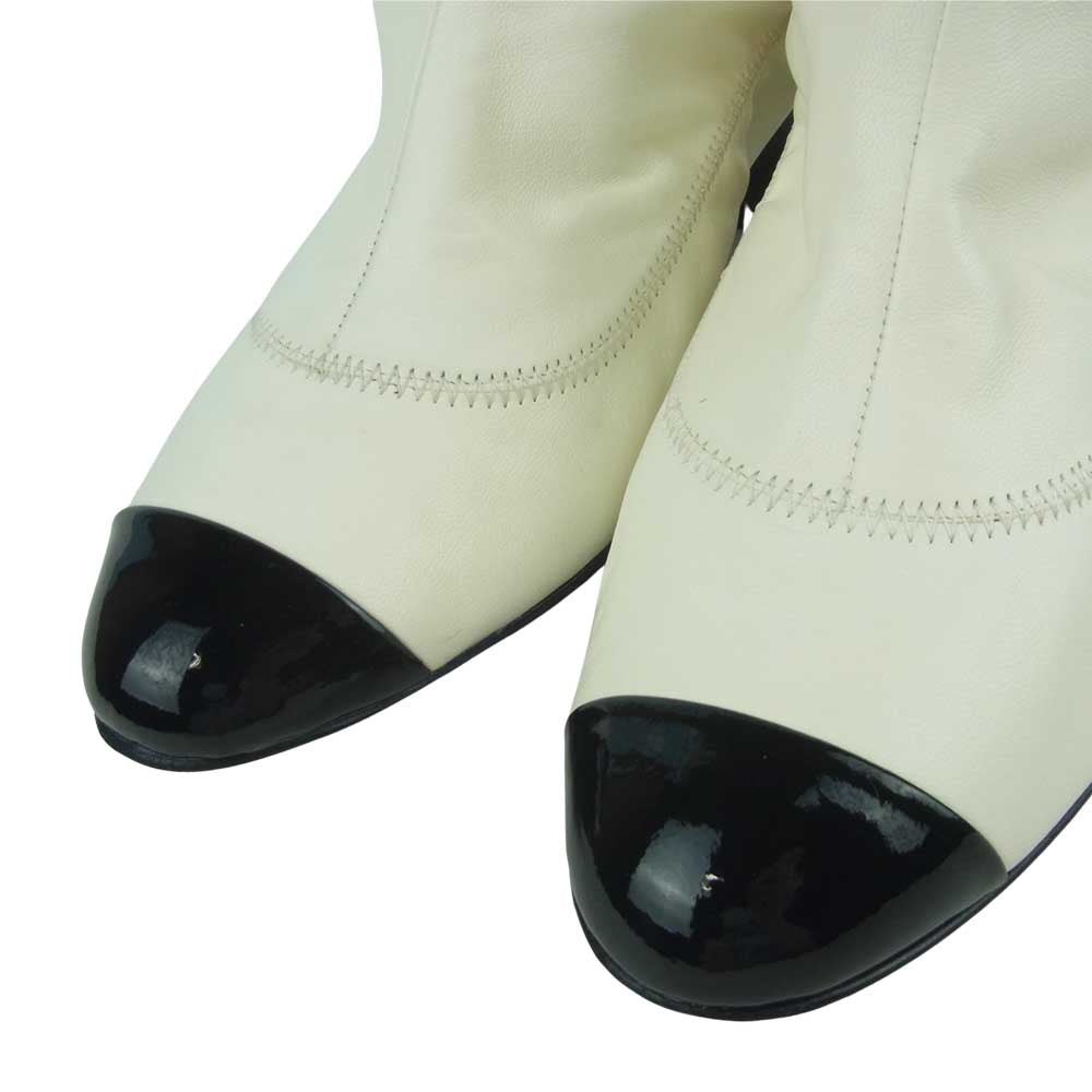 CHANEL シャネル ココマーク レザー ショート ブーツ ホワイト系 37【中古】