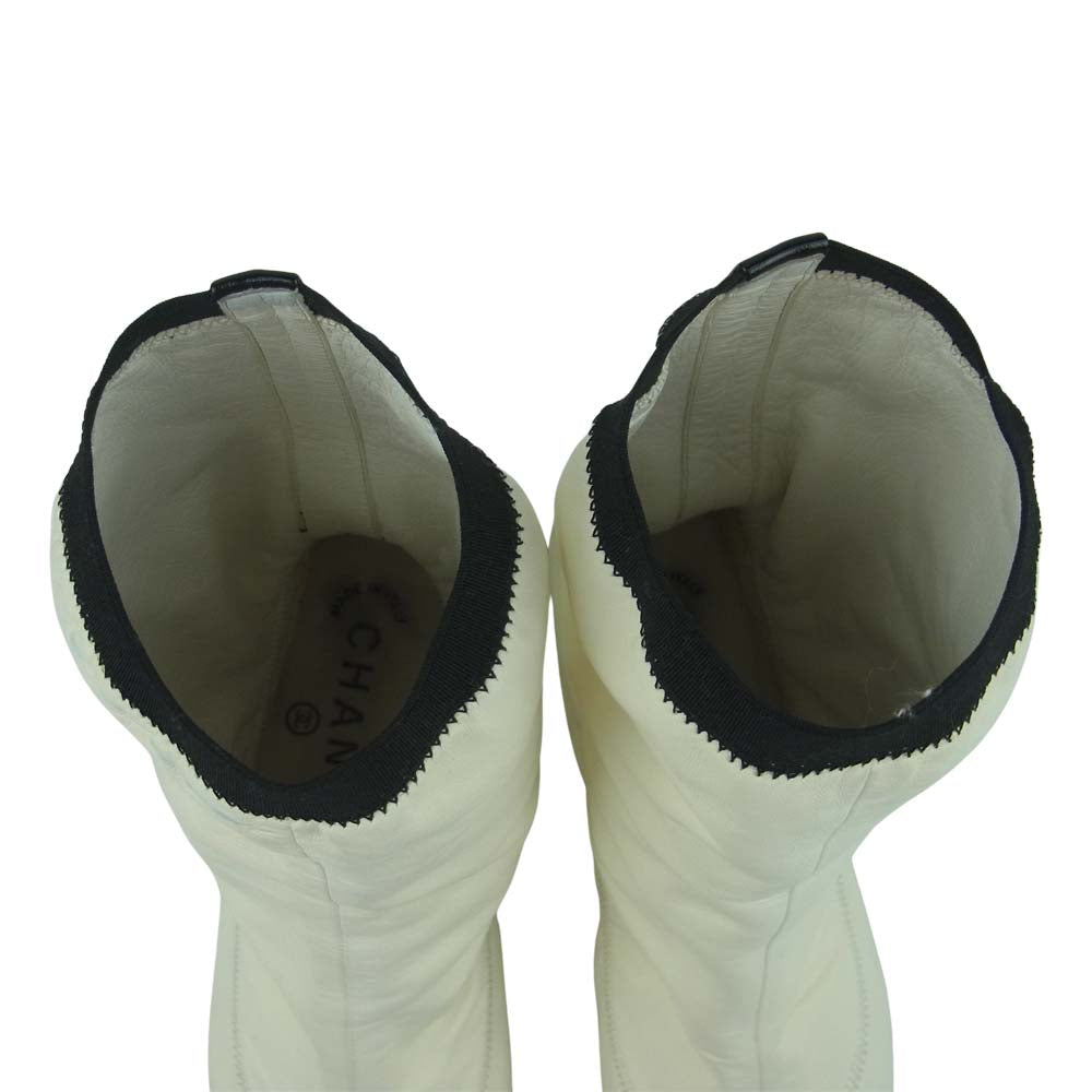 CHANEL シャネル ココマーク レザー ショート ブーツ ホワイト系 37【中古】