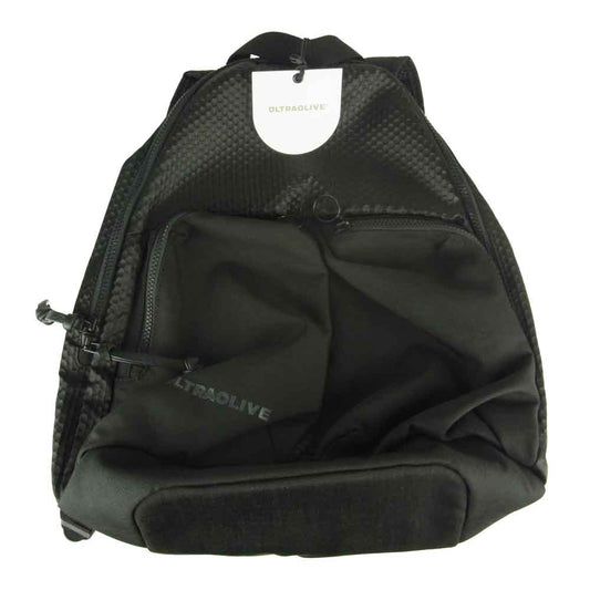 ウルトラオリーブ DUAL PACK Hollow Dry バッグ ブラック系【美品】【中古】