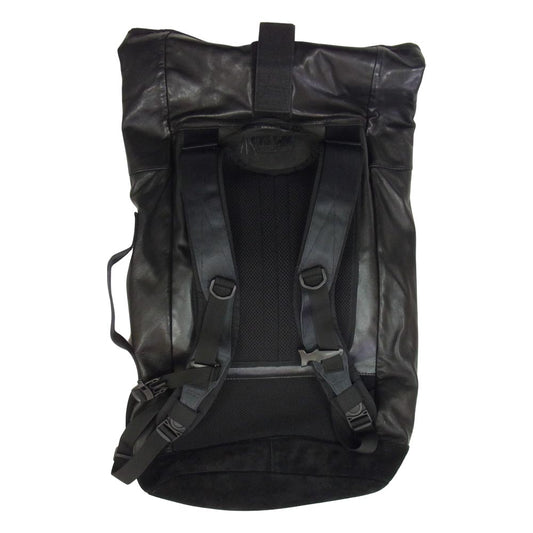 ISAMUKATAYAMA BACKLASH イサムカタヤマバックラッシュ BACKBONE  バックボーン RESISTANT レジスタント BACKPACK ロールトップ レザー バックパック ブラック系【中古】