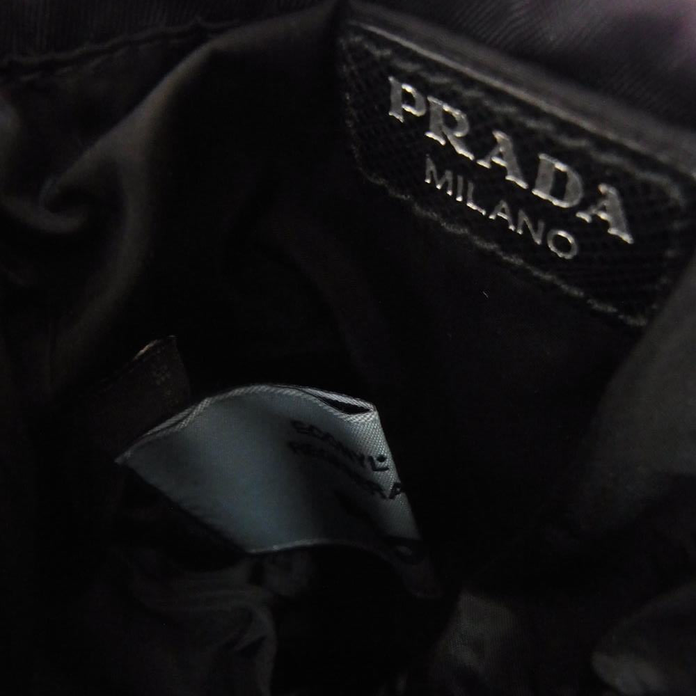 PRADA プラダ 1NM820 ギャランティ付属 Re Nylon リサイクルナイロン ポーチ ブラック系【中古】