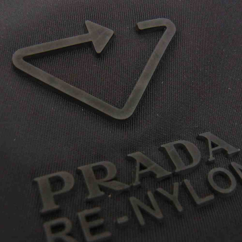 PRADA プラダ 1NM820 ギャランティ付属 Re Nylon リサイクルナイロン ポーチ ブラック系【中古】