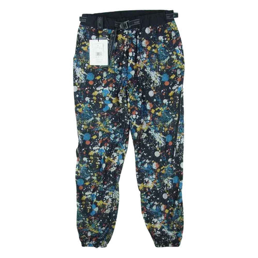 and wander アンドワンダー AW93-JF033 スプラッタープリント ラッセル リップ パンツ ブラック系 38【新古品】【未使用】【中古】