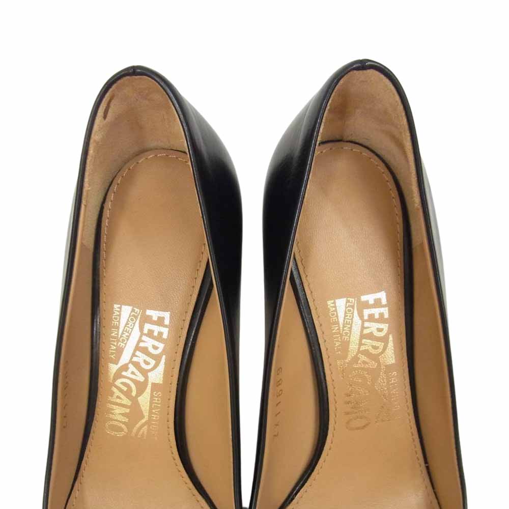 Salvatore Ferragamo サルヴァトーレフェラガモ レザー パンプス ヒール ブラック系 6 (23.5cm相当)【中古】
