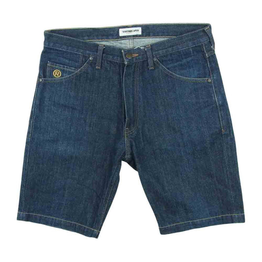 A BATHING APE アベイシングエイプ APE SHALL NEVER KILL APE 刺繍 ロゴ ワッペン デニム ハーフ パンツ インディゴブルー系 M【中古】