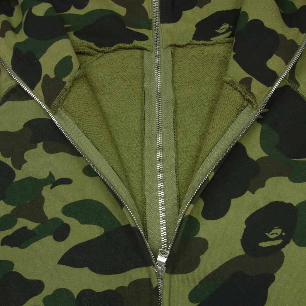A BATHING APE エイプ カモ柄 パーカー 迷彩 フルジップ A BATHING APE アベイシングエイプ フルジップ カモ 迷彩 パーカー