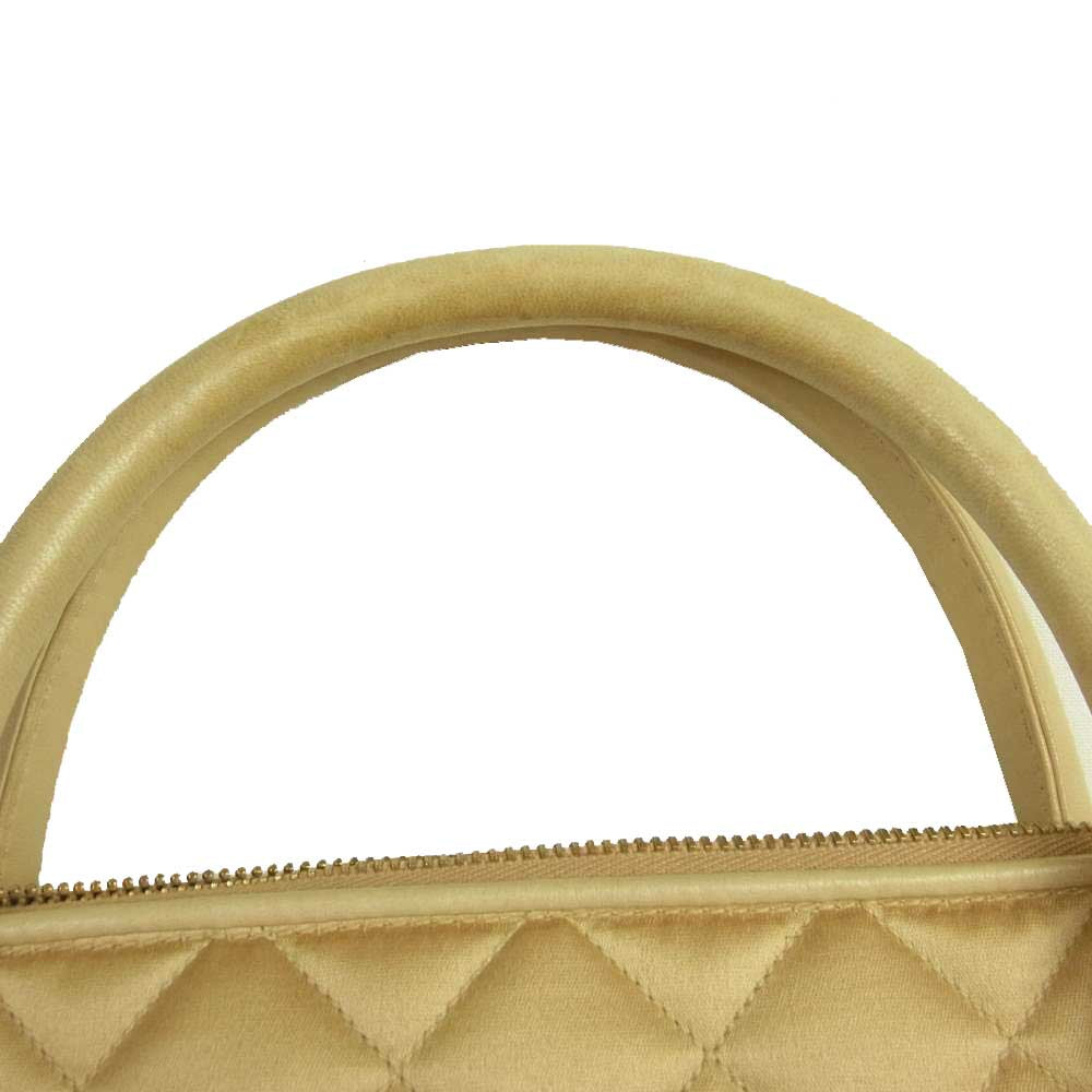 CHANEL シャネル サテン マトラッセ チェーン ショルダー バッグ ベージュ系【中古】