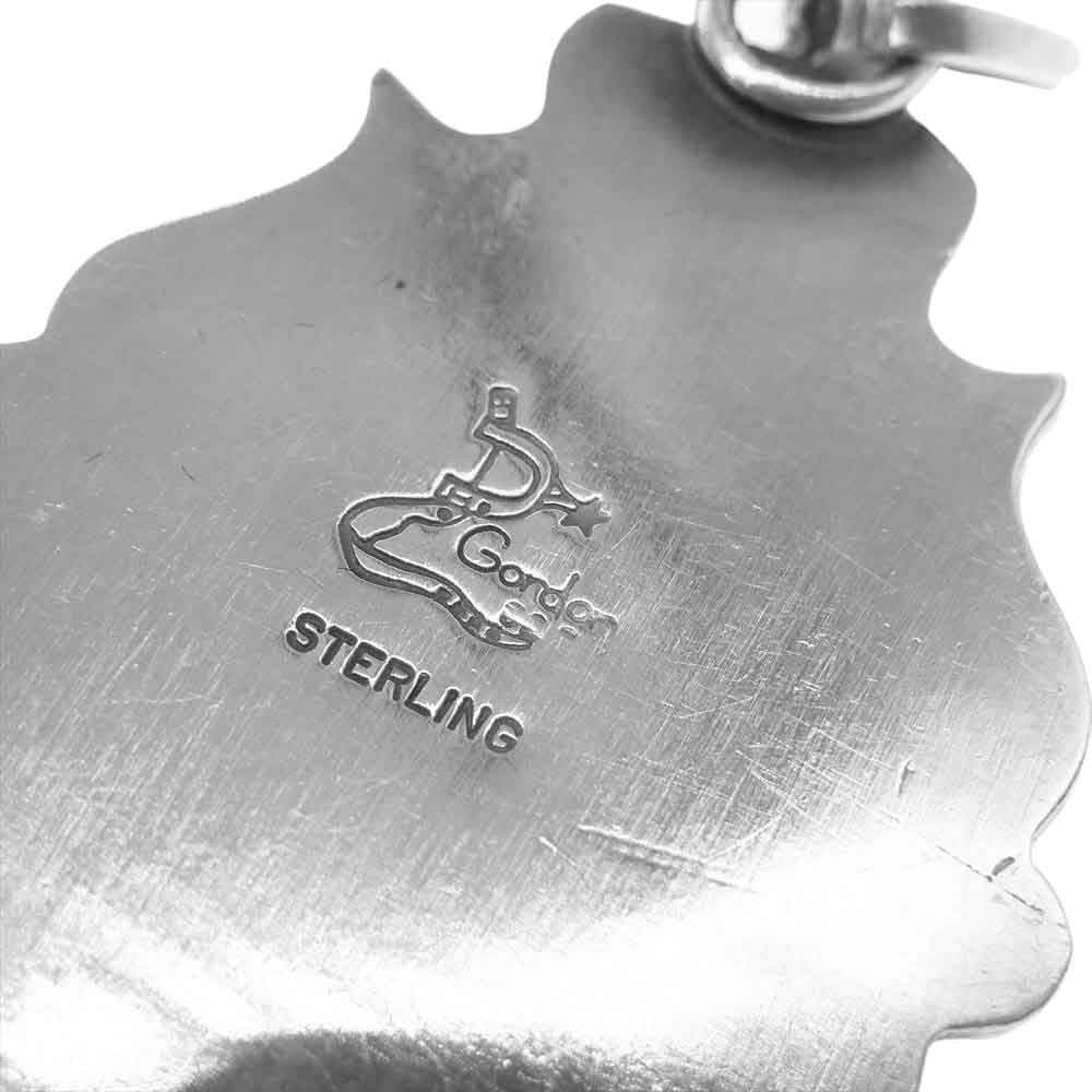 デルバート ゴードン Navajo ナバホ族 ターコイズ ペンダントトップ シルバー系【中古】