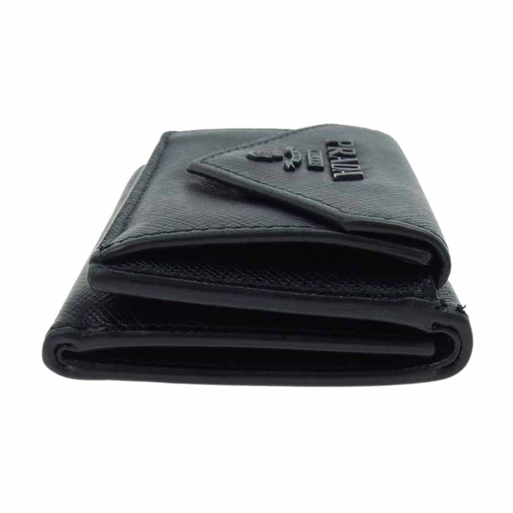 PRADA プラダ 1MH021 SAFFIANO LETTER サフィアーノ レザー 三つ折り コンパクト ウォレット ブラック系【中古】