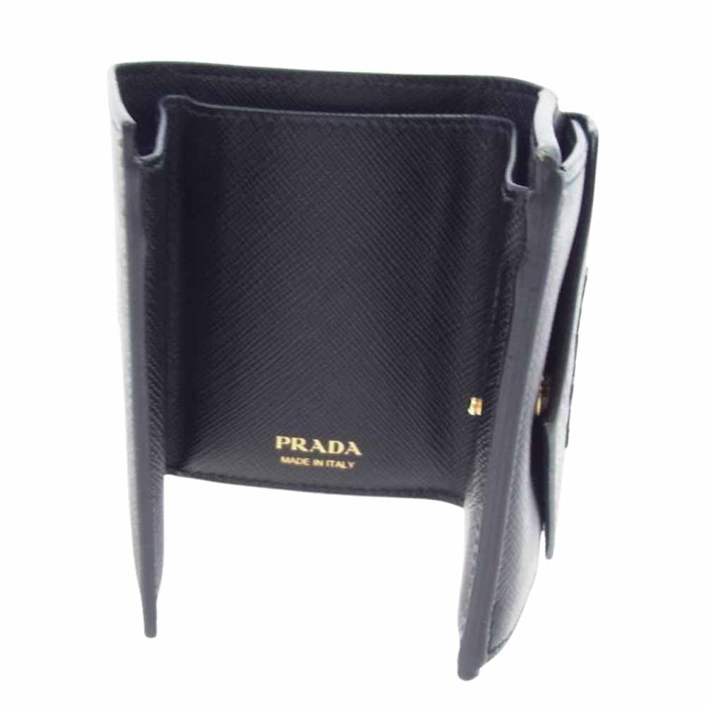 PRADA プラダ 1MH021 SAFFIANO LETTER サフィアーノ レザー 三つ折り コンパクト ウォレット ブラック系【中古】