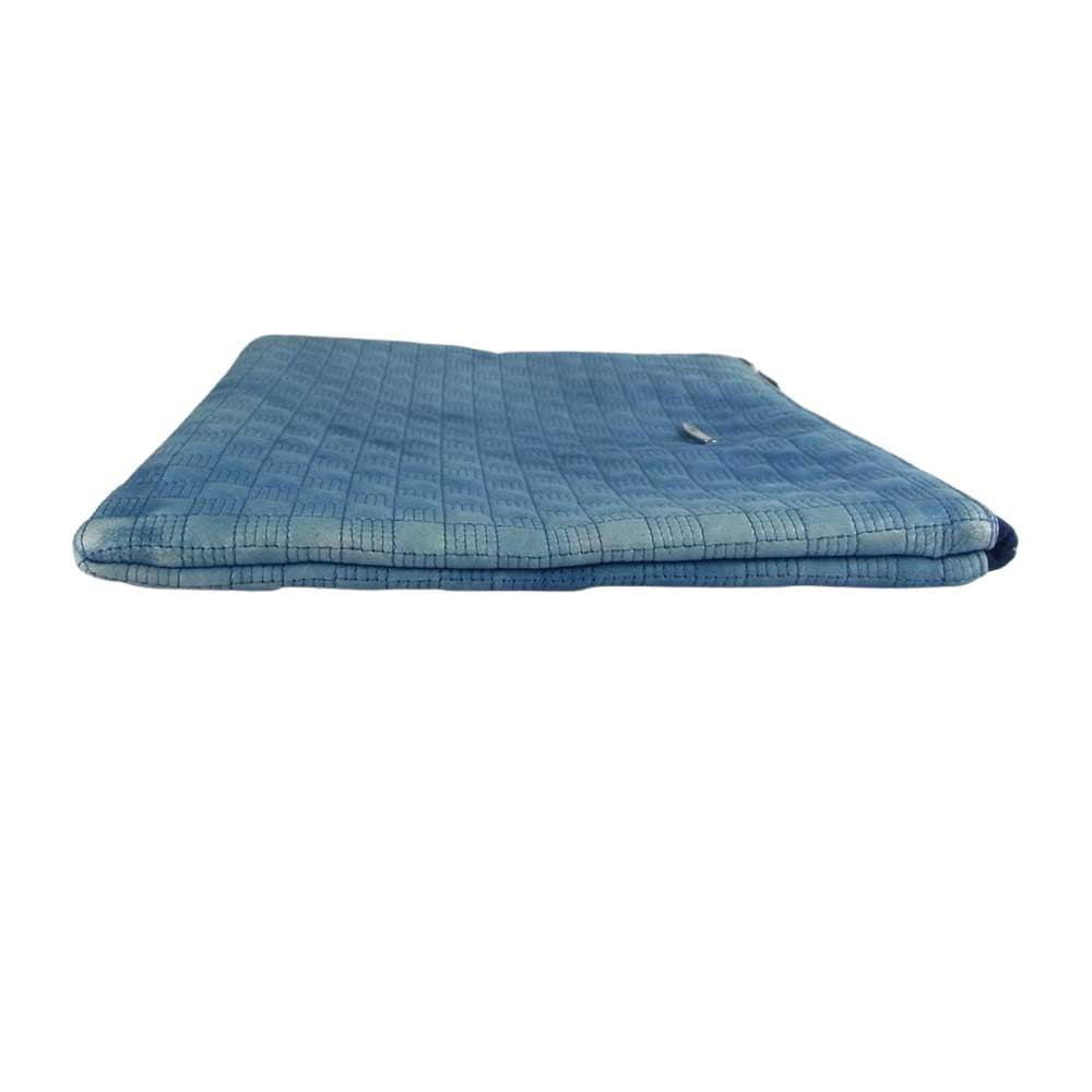 TMT ティーエムティー INDIGO KYOKANOKO-DYED DEERSKIN CLUTCH BAG インディゴ  ディアスキン クラッチ バック インディゴブルー系【中古】