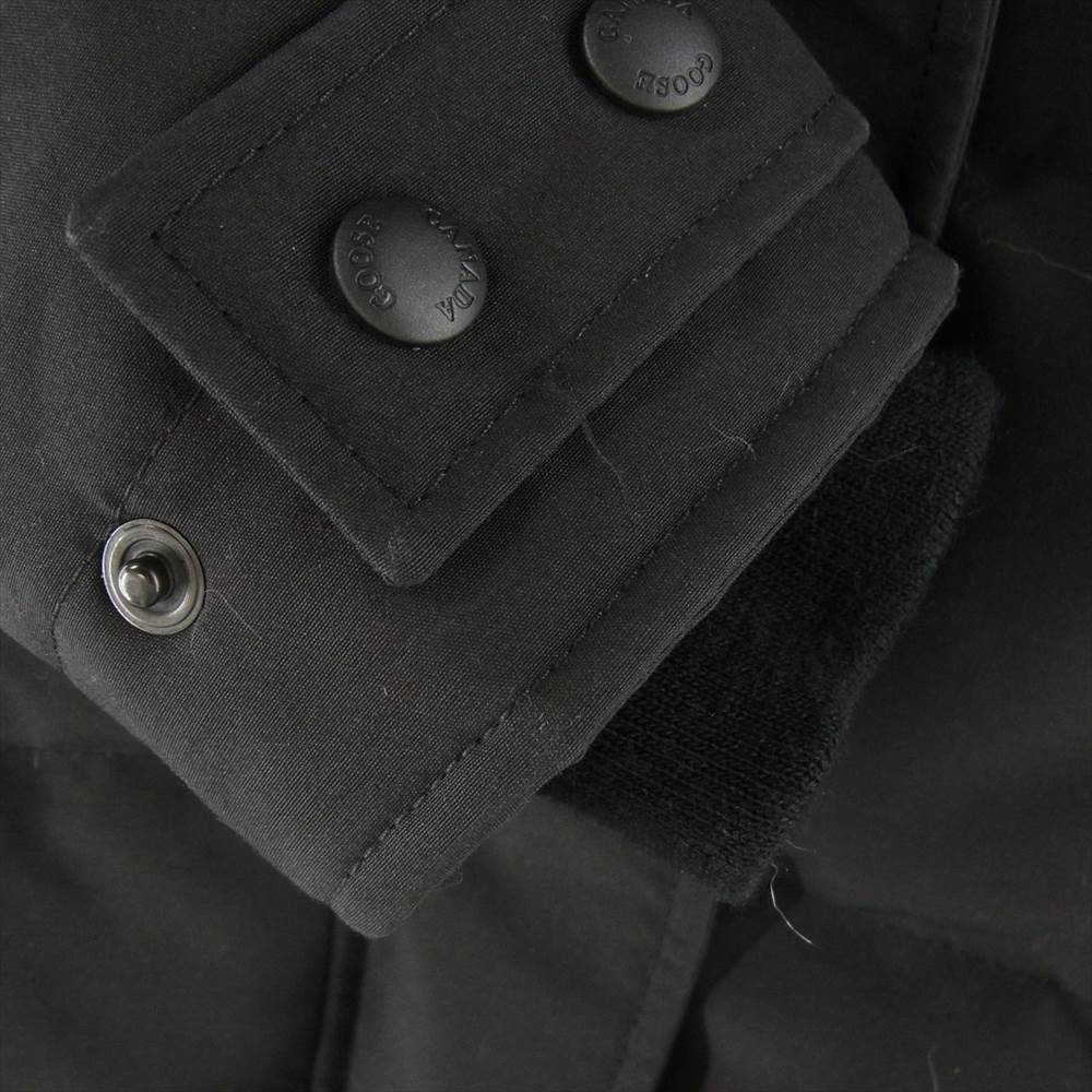 CANADA GOOSE カナダグース 2302JL 国内正規品 サザビー MACKENZIE PARKA マッケンジー ダウンジャケット ブラック系 M【中古】