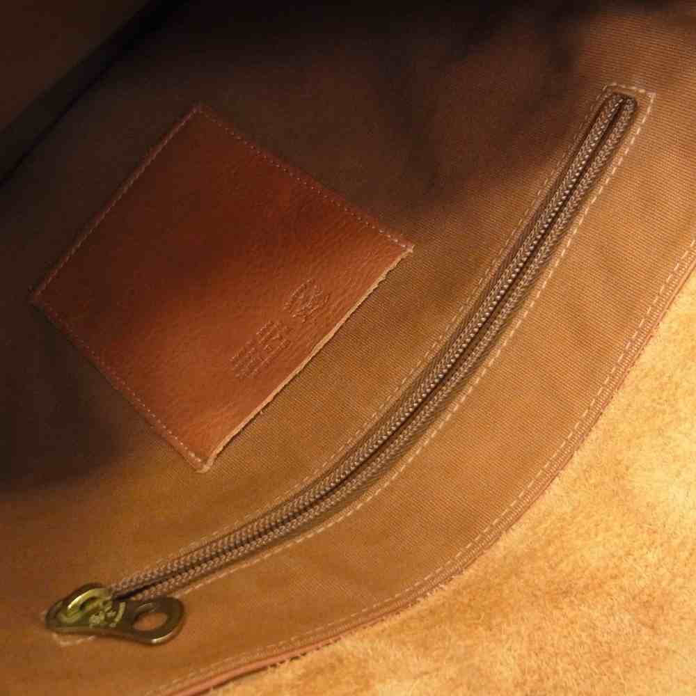 IL BISONTE イルビゾンテ フラップ レザー ショルダーバッグ ブラウン系【中古】