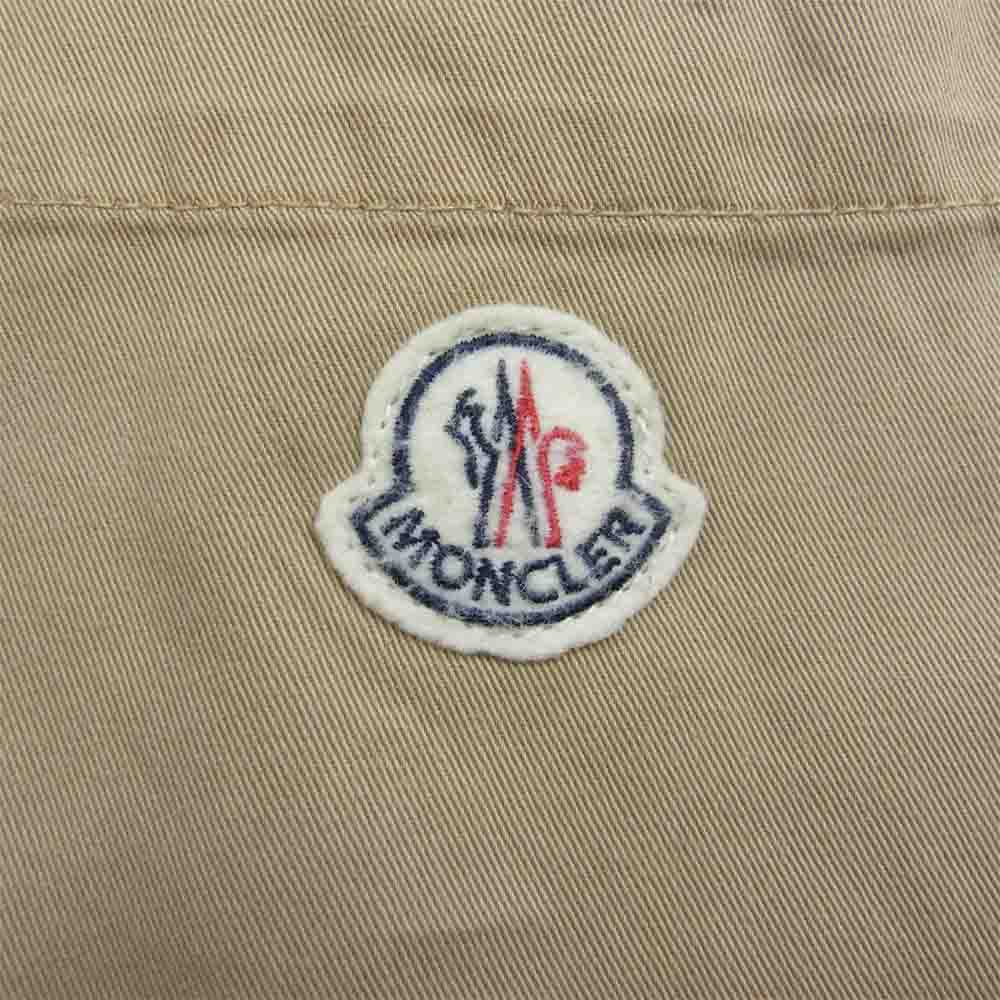 MONCLER モンクレール 国内正規品 210911350100 PANTALONE BERMUDA ハーフパンツ ベージュ ベージュ系 50【中古】