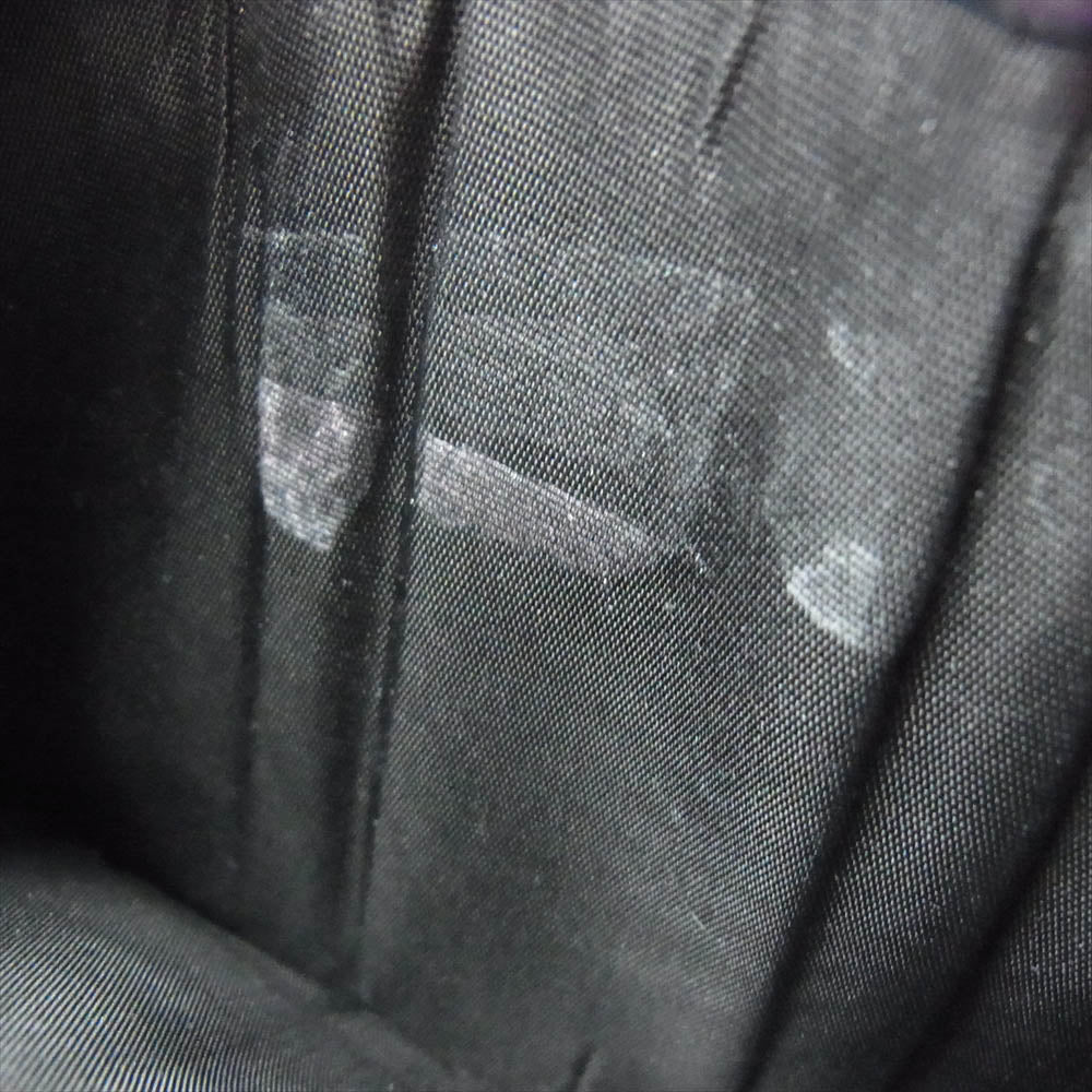 PRADA プラダ 1MV204 バナナモチーフ レザー 二つ折り 財布 ブラック系【中古】