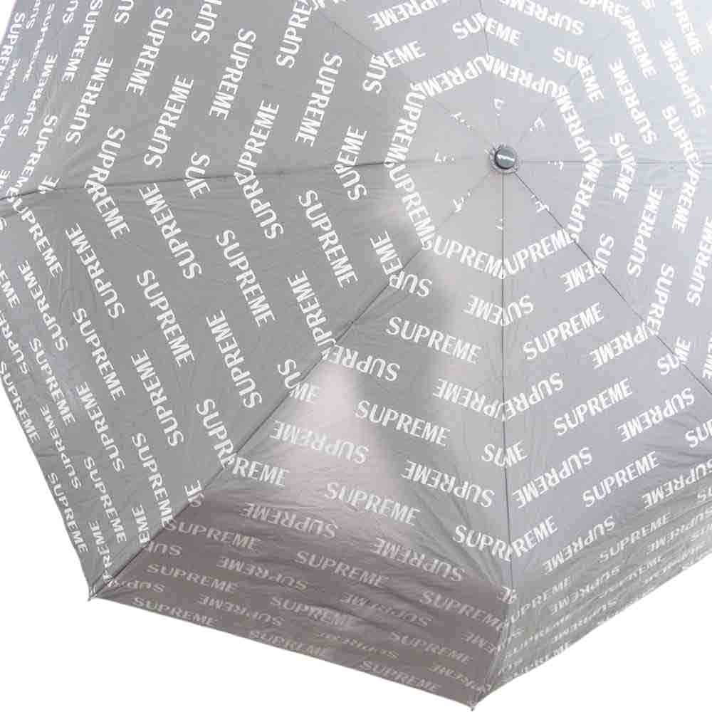 Supreme シュプリーム 16W ShedRain Reflective Repeat Umbrella シェドレイン リフレクター ロゴ総柄 ワンタッチ 折り畳み傘 アンブレラ グレー系 光沢のあるラメ入りグレー系【中古】