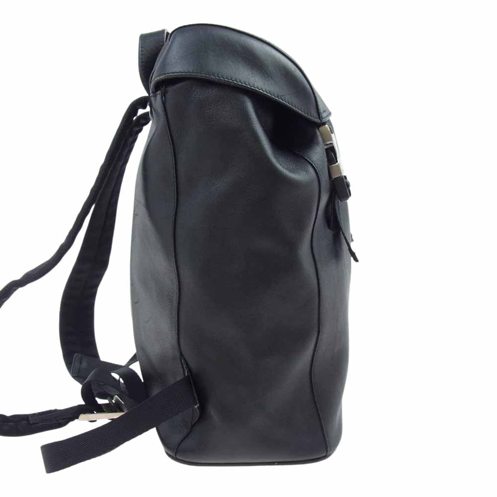 PRADA プラダ フラップ 巾着 レザー リュック ブラック系【中古】