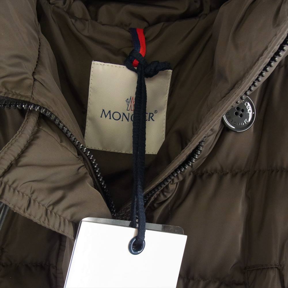 MONCLER モンクレール GENE ファー付き ダウンコート カーキ系【美品】【中古】