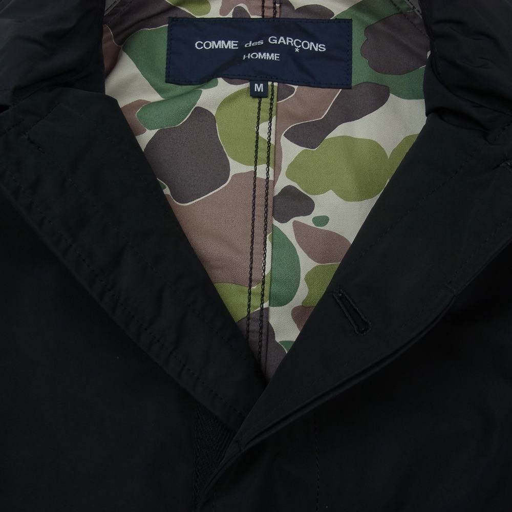 COMME des GARCONS HOMME コムデギャルソンオム 14AW HN-C007 リバーシブル 裏地カモフラ エステル パッカリング ステンカラー コート ブラック系 M【中古】